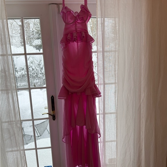 MAJORELLE Dresses & Skirts - MAJORELLE Pink Ruffled Maxi Dress